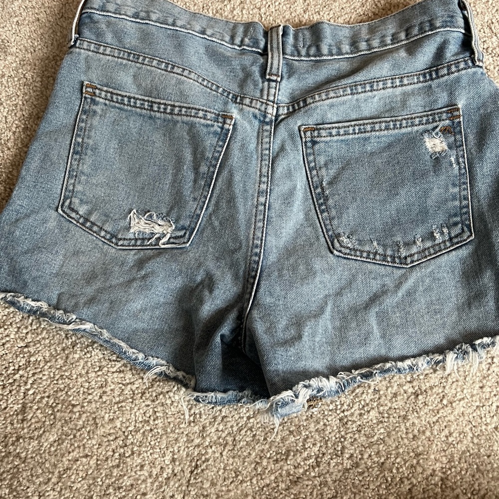 Madewell High Rise Jean Short - Picture 2 of 4